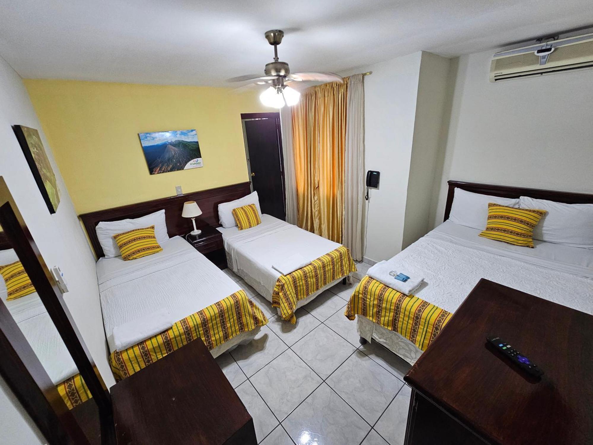 Hotel San Jose Hostal San Salvador Buitenkant foto