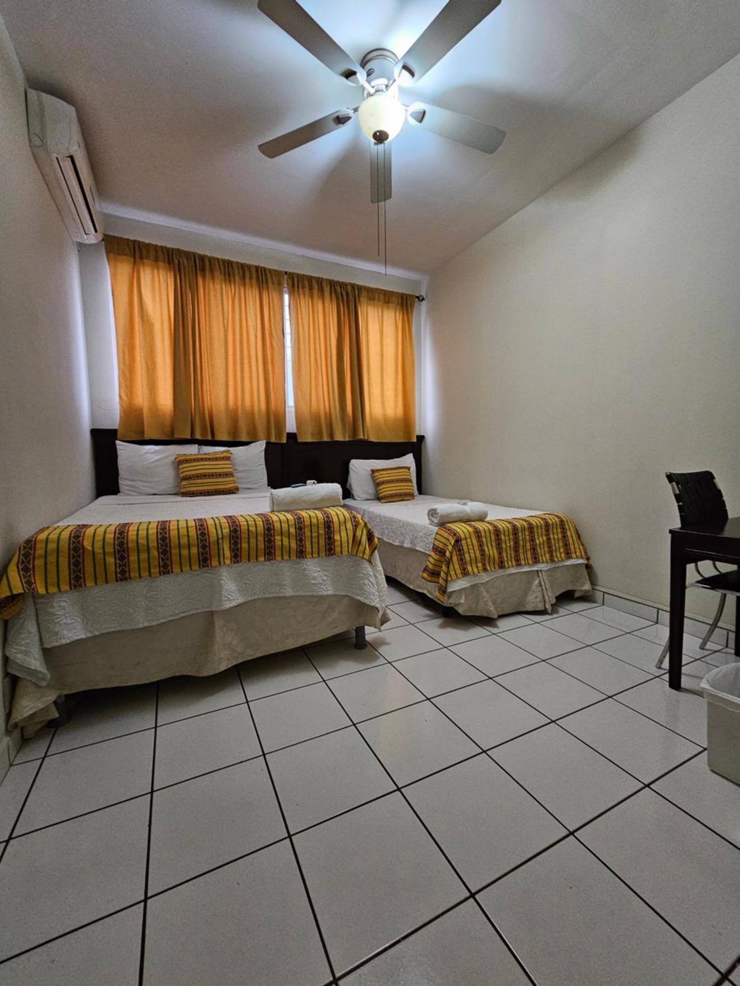 Hotel San Jose Hostal San Salvador Buitenkant foto