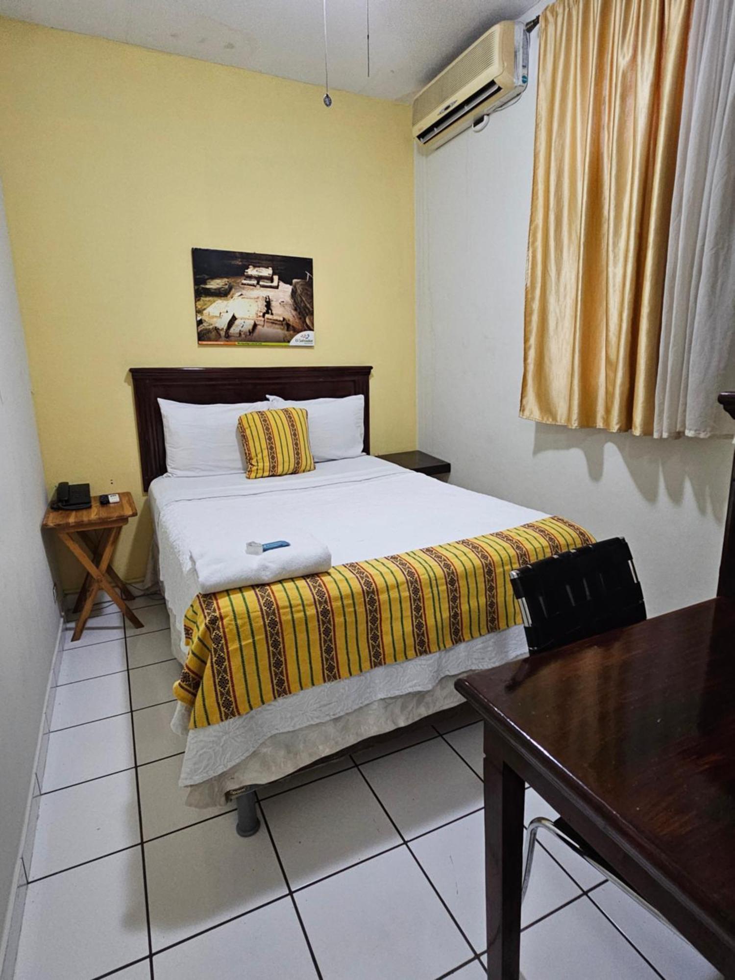 Hotel San Jose Hostal San Salvador Buitenkant foto